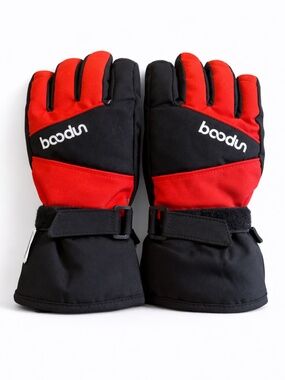 Boodun Kids Red & Black Insulated Mittens – Size Small NWOT